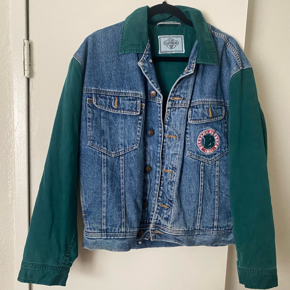 1990's Acme Clothing Co. Looney Tunes  Burbank Blitzers Football Denim Jacket.
